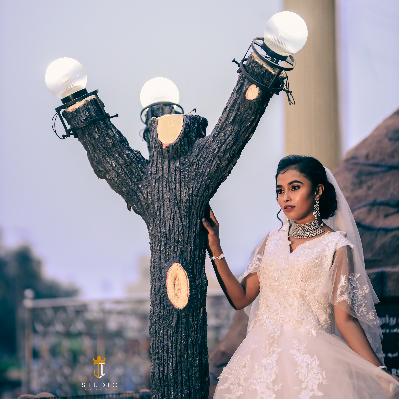 Photo of beautifully
            arranged customer